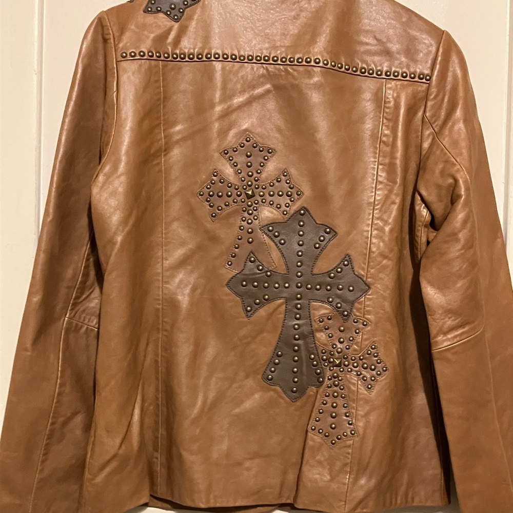 NEW Reba (McEntire) Womens Soft Leather Jacket Cognac Embellished Cross Studded - Picture 5 of 5